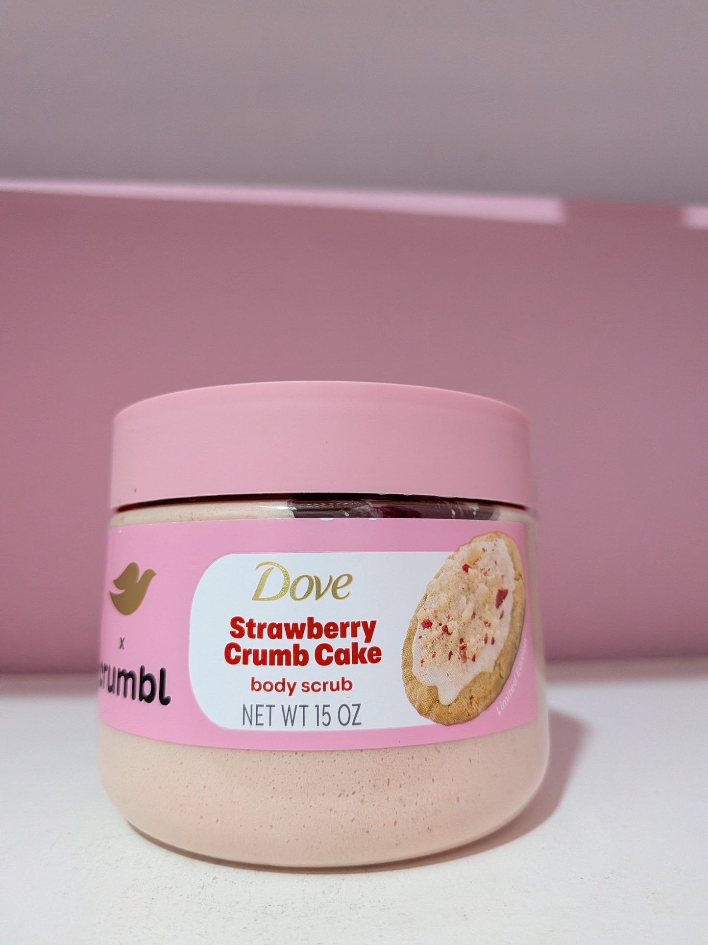 Crumbl Cookie Strawberry Crumb Cake
