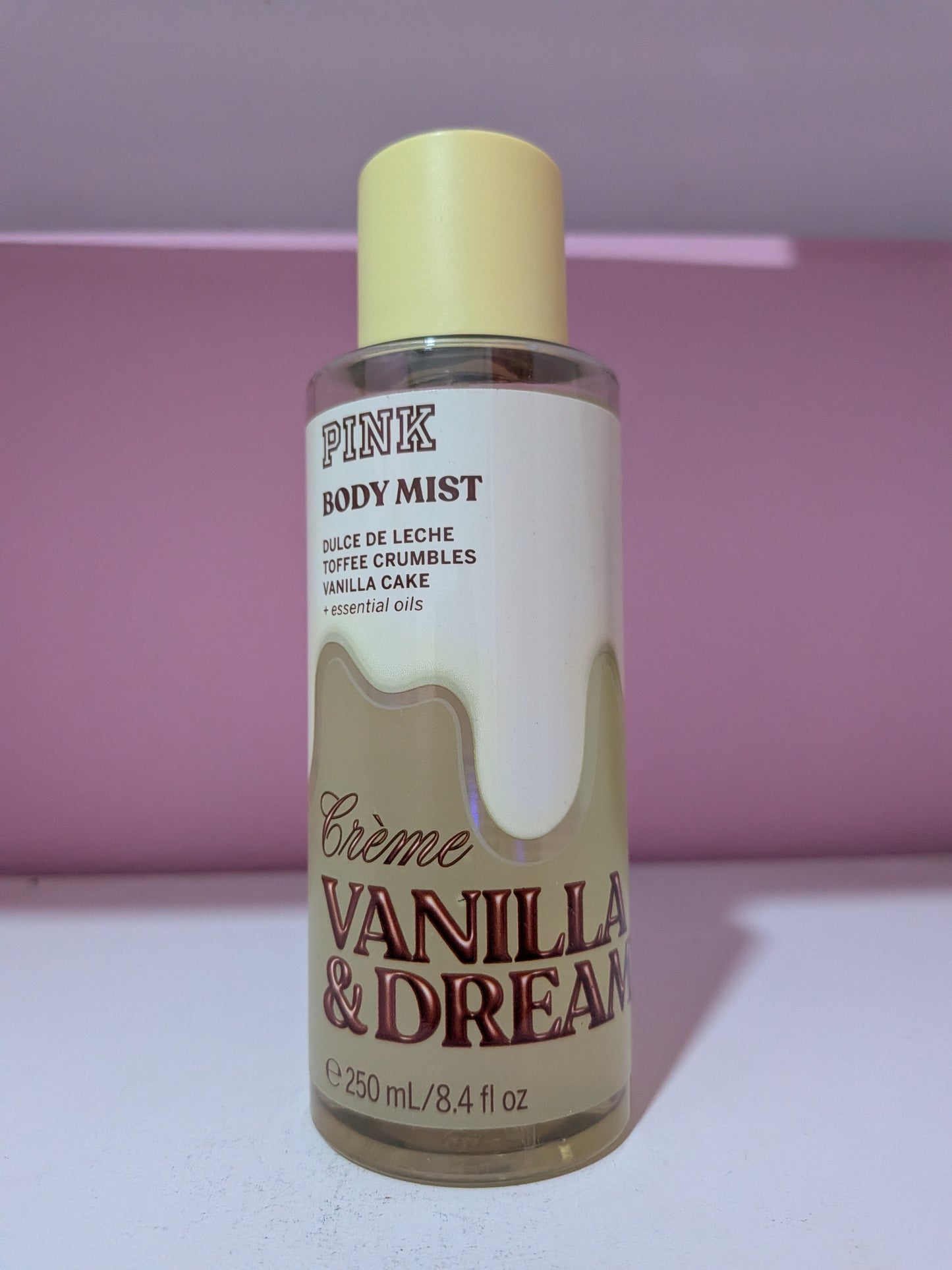 PINK Crème Vanilla & Dreamy