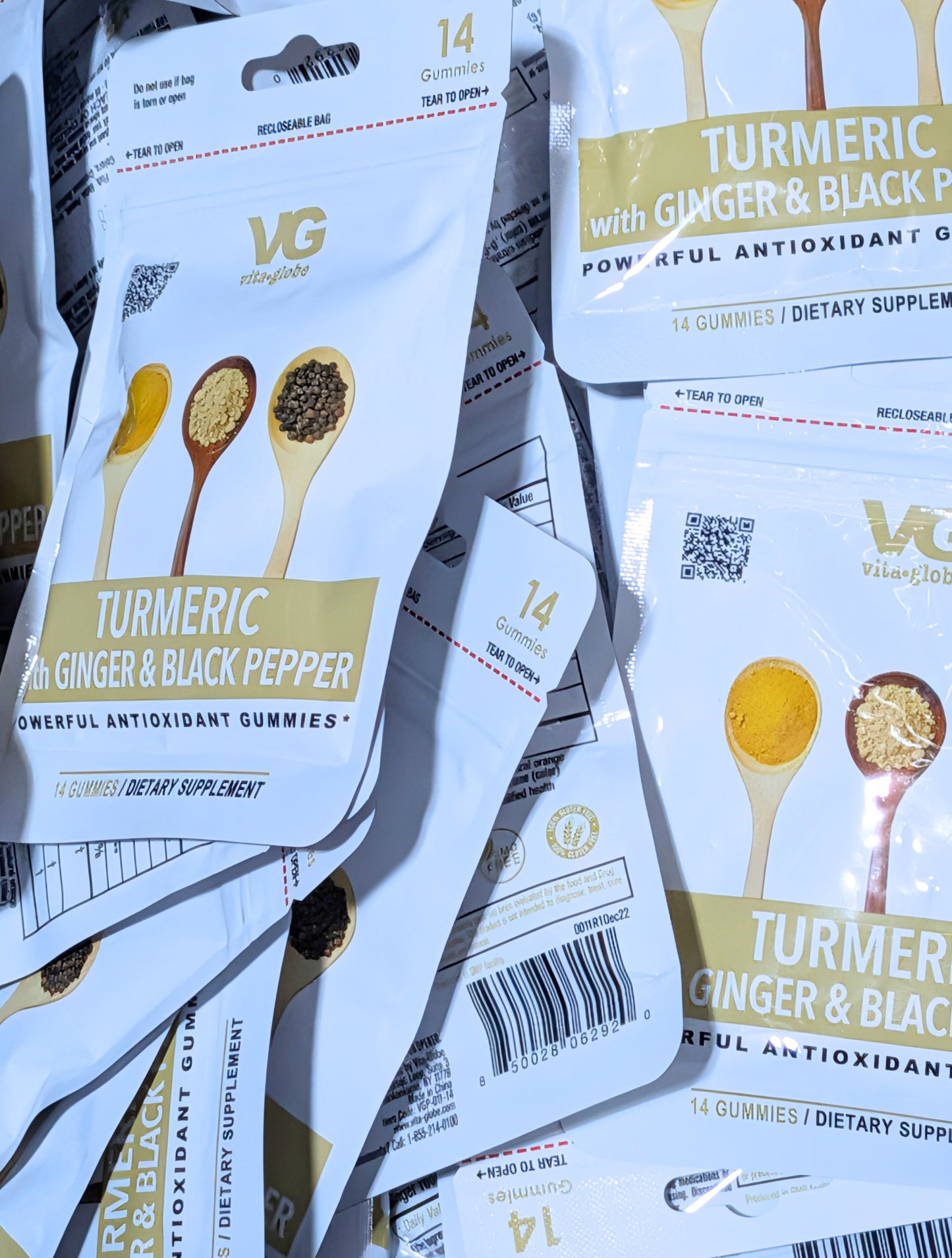 Combo de Vitaminas en Gomitas (6 Sobres) - Cúrcuma con Jengibre y Pimienta Negra
